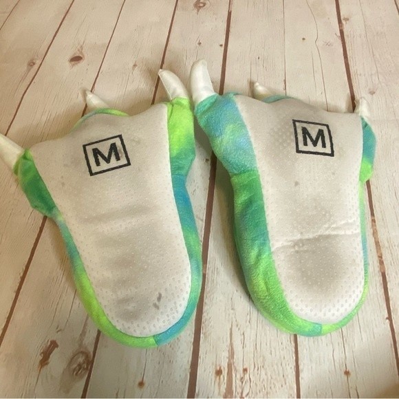 3D Dinosaur/Bear Claw Green Tie Dye Plush Kids Slippers - Picture 4 of 4